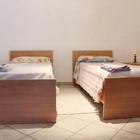 Daire Charming In - 90 M² With Fireplace