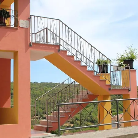 Charming In 90 M² With Fireplace *
