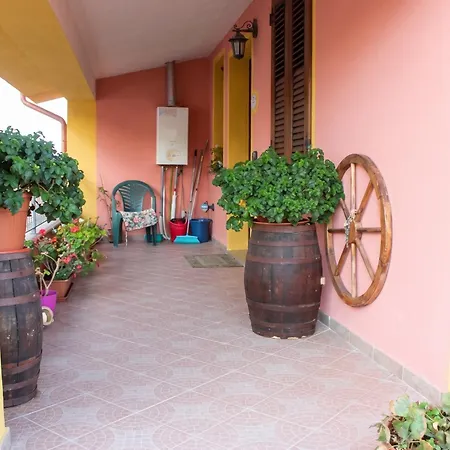 Apartman Charming In - 90 M² With Fireplace