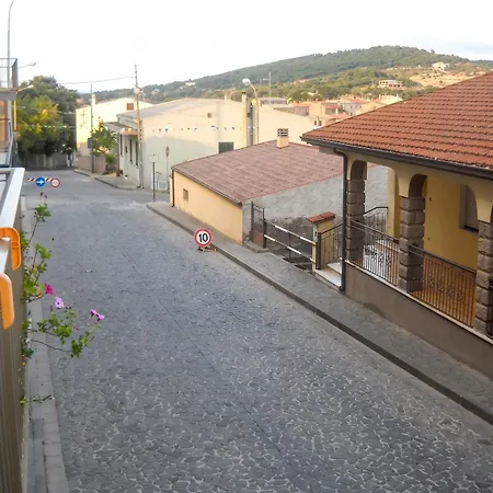 Charming In - 90 M² With Fireplace Apartman Nughedu Santa Vittoria